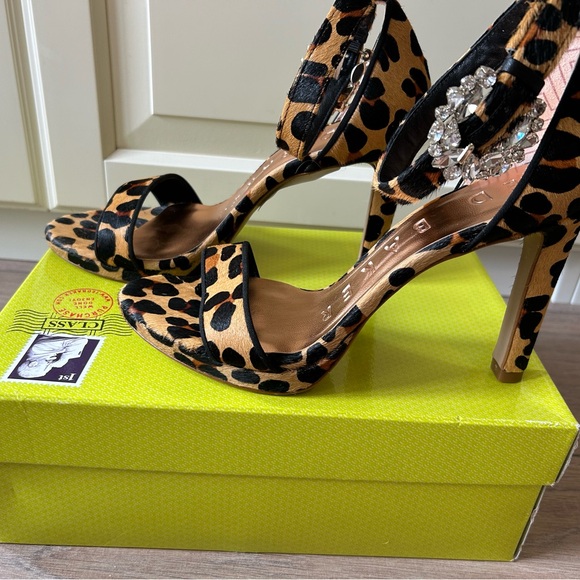 Ted Baker Claudel Genuine Calf-hair Leopard-print Ankle Strap Sandal Size 39 - Picture 4 of 12